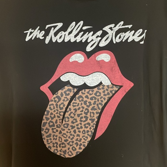 The Rolling Stones size 3 Black T-Shirt with Red Lips and Cheetah Print Tongue - Picture 3 of 5